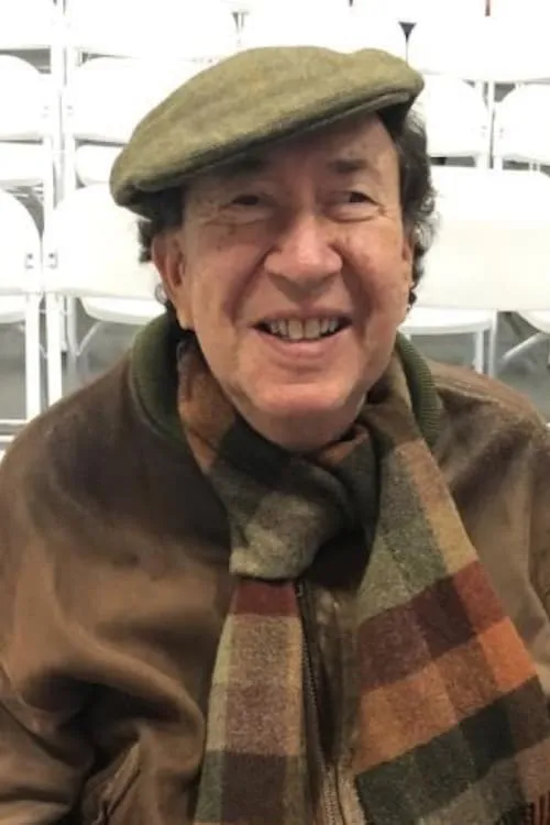 Earl Pomerantz interpretando a Third Victim