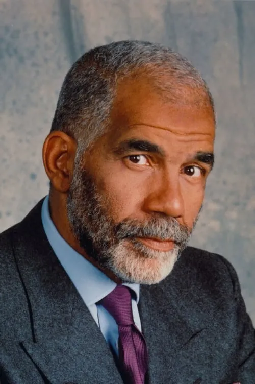 Ed Bradley interpretando a Himself