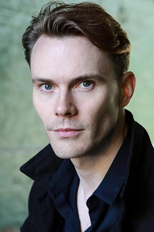 Ed White interpretando a Jeremy