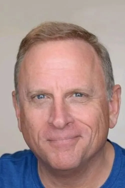 Foto de perfil del actor Eddie Frierson en el reparto