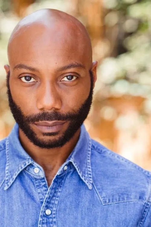 Alastair Mac Aindreasa ha trabajado con Eddie Robinson en 1 ocasiones