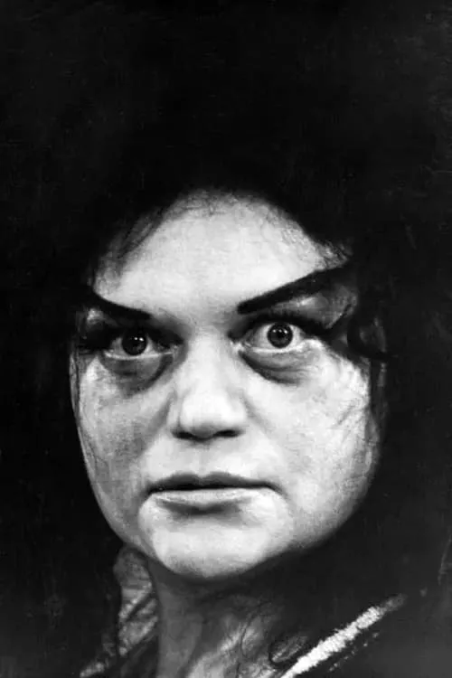 William Bramley ha trabajado con Eddra Gale en 2 ocasiones