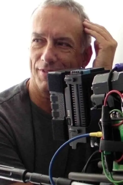 Dib Lutfi ha trabajado con Edgar Moura en 2 ocasiones