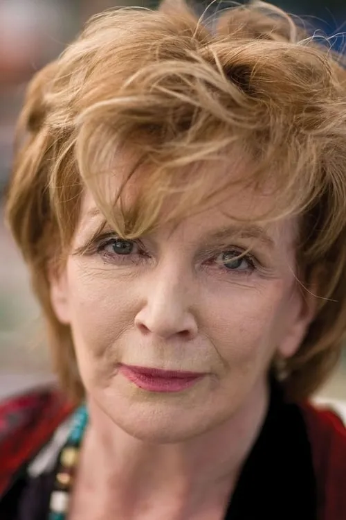 Edna O'Brien en su biografía y filmografía