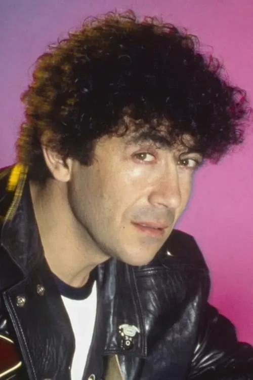 Chiara Ferragni ha trabajado con Edoardo Bennato en 1 ocasiones