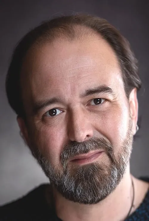 Luisa Ezquerra ha trabajado con Eduardo Bosch en 1 ocasiones