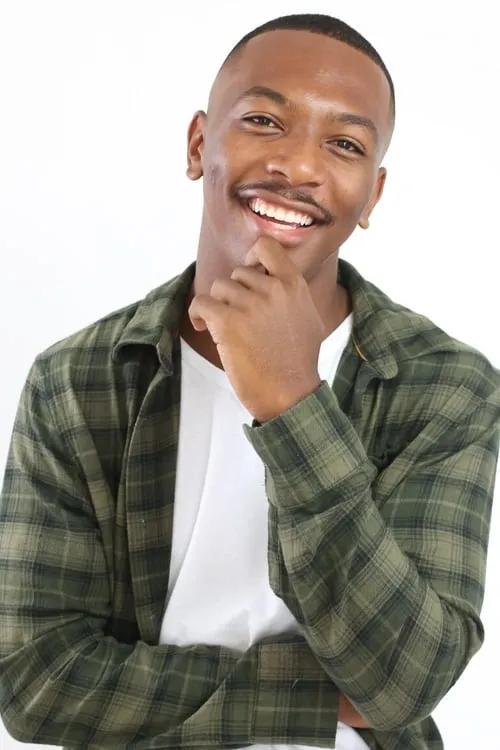 Eduardo Tomaz interpretando a Matias