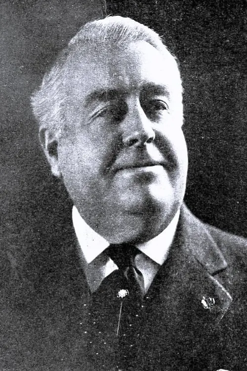 Edward Jobson interpretando a Michael Calhoun