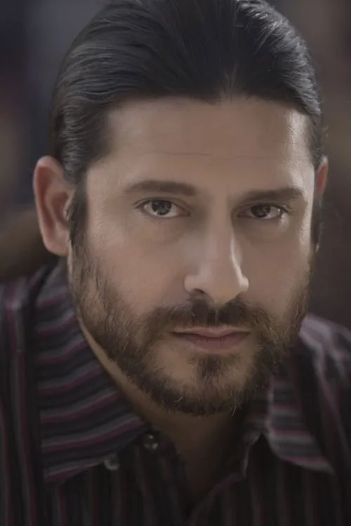 D.B. Woodside ha trabajado con Edwin Garcia II en 1 ocasiones