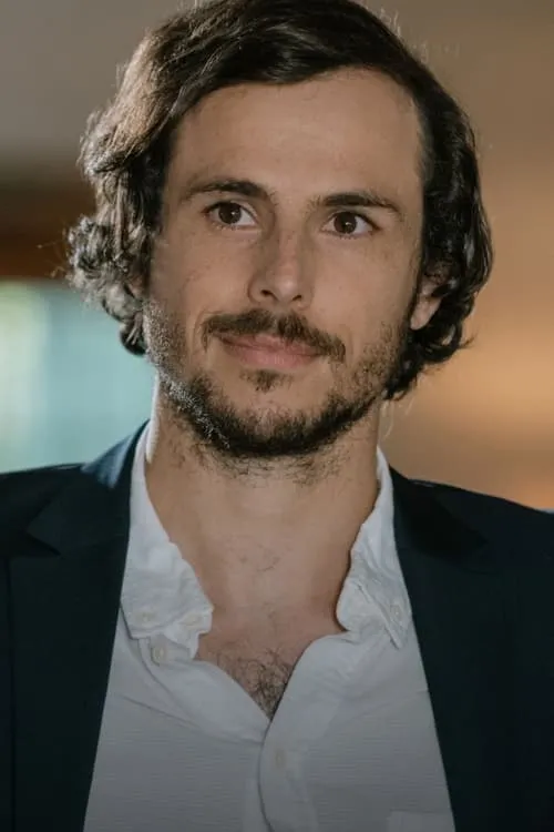 Edwin van der Walt interpretando a Boela