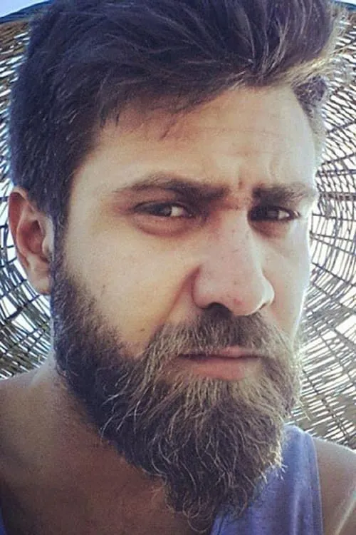 Egemen Beşer en su biografía y filmografía