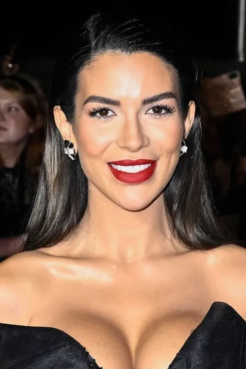 Ekin-Su Cülcüloğlu — personaje: Self - Housemate