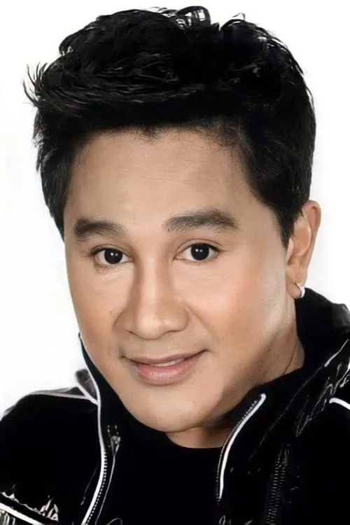 Ekkachai Srivichai interpretando a Chang