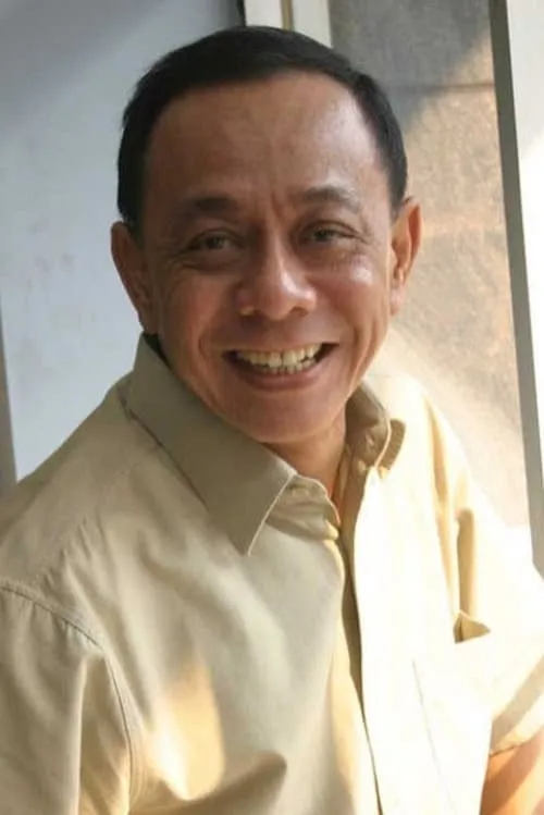 Eko DJ interpretando a 