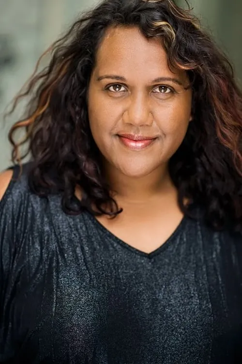 Kamil Ellis ha trabajado con Elaine Crombie en 1 ocasiones