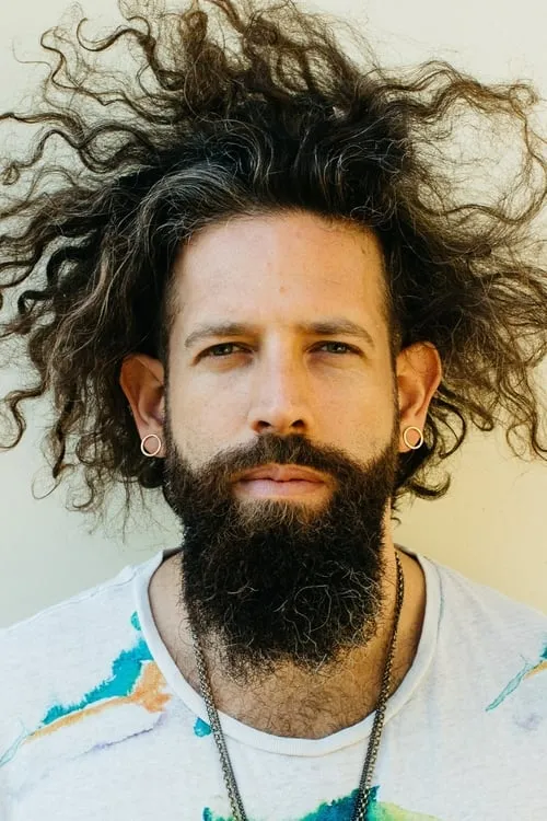 Amelia Waters ha trabajado con Elan Gale en 1 ocasiones