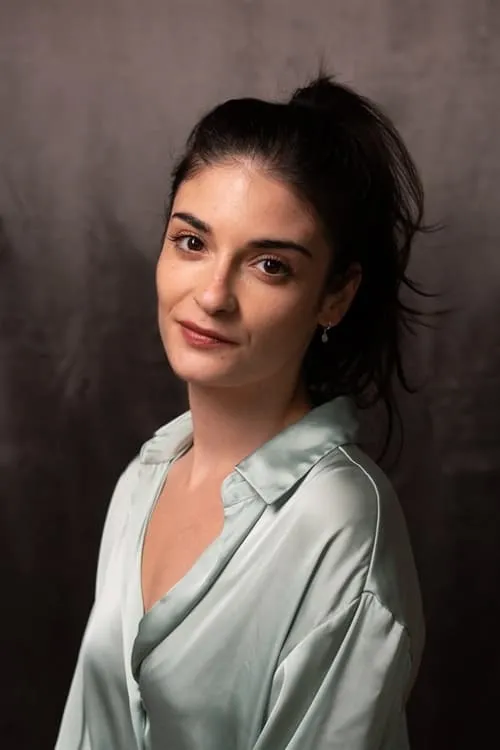 Éléonore Sarrazin — personaje: Sabrina Gocelin