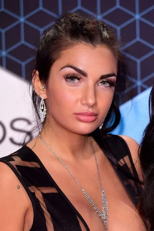 Lorenzo Ostuni ha trabajado con Elettra Lamborghini en 1 ocasiones