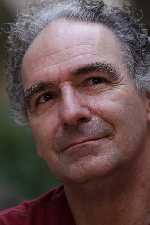 Eli Gorenstein interpretando a Aba