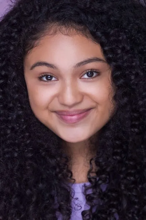 Eliana Su'a interpretando a Sam Hobbs