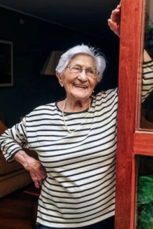 Élide Brero interpretando a Pato's grandmother