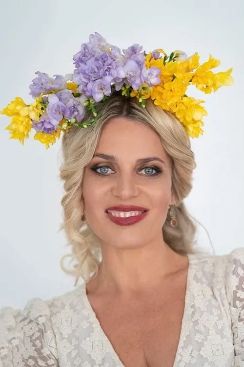 Elin Špidlová interpretando a Trina