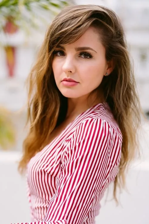 Renee Plaza ha trabajado con Elina Dmitrieva en 1 ocasiones