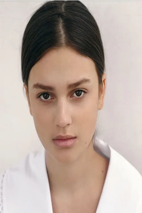 Elina Lipovaya — personaje: Liza