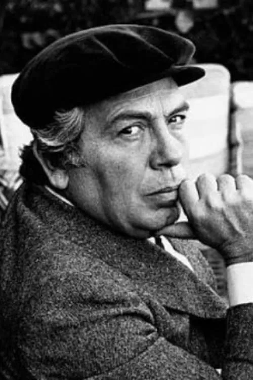 Louis-Ferdinand Céline ha trabajado con Elio Petri en 1 ocasiones