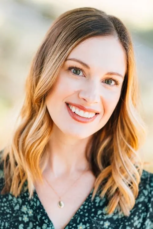 Cailin Loesch ha trabajado con Elisabeth Abbott en 1 ocasiones