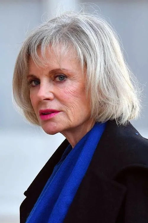 Alain Juppé ha trabajado con Élisabeth Guigou en 2 ocasiones