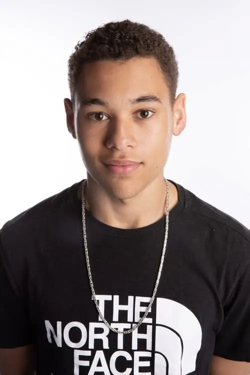 Eliyha Altena — personaje: Oliver