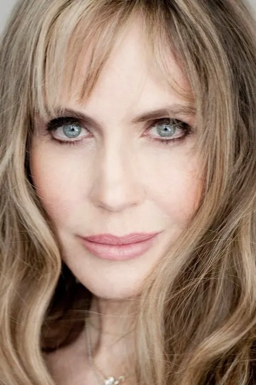 Elizabeth Kemp interpretando a Nancy