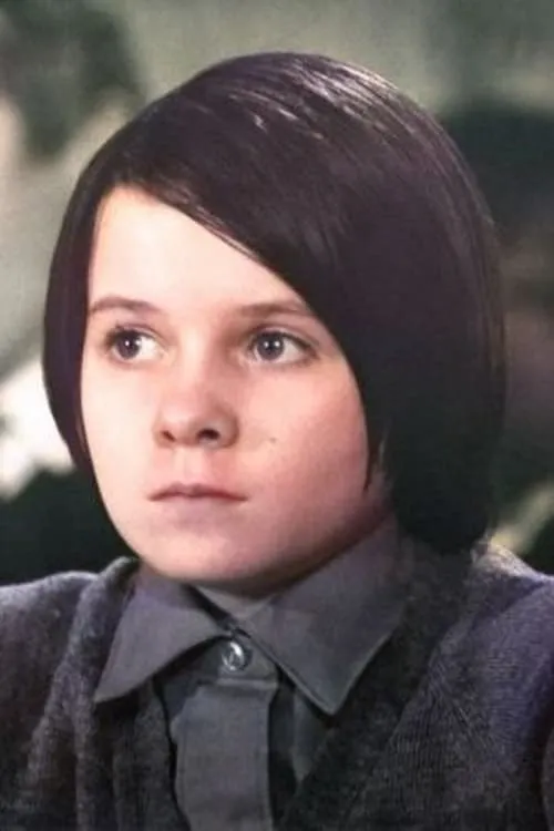 Elizabeth Robillard interpretando a Josephine