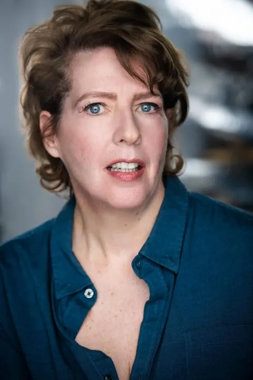 Matthew Wright-Kenny ha trabajado con Elle Spencer en 1 ocasiones