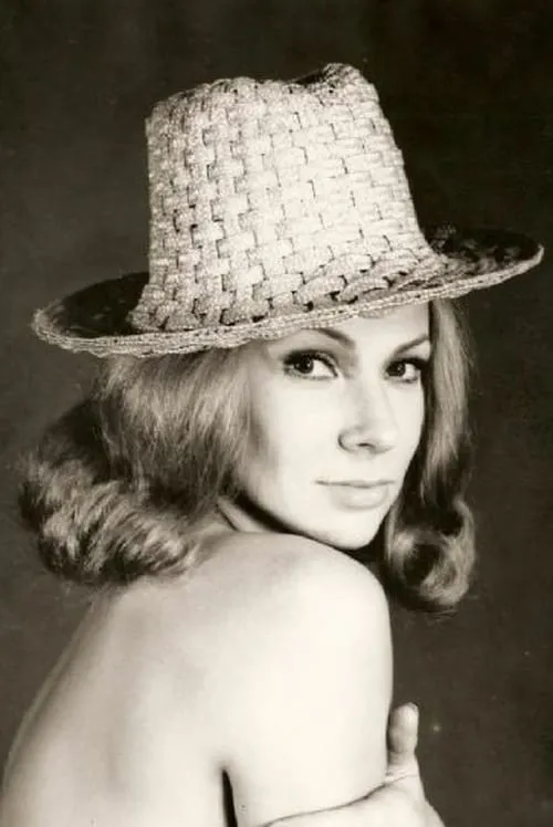 Ellen Bahl interpretando a Manolita