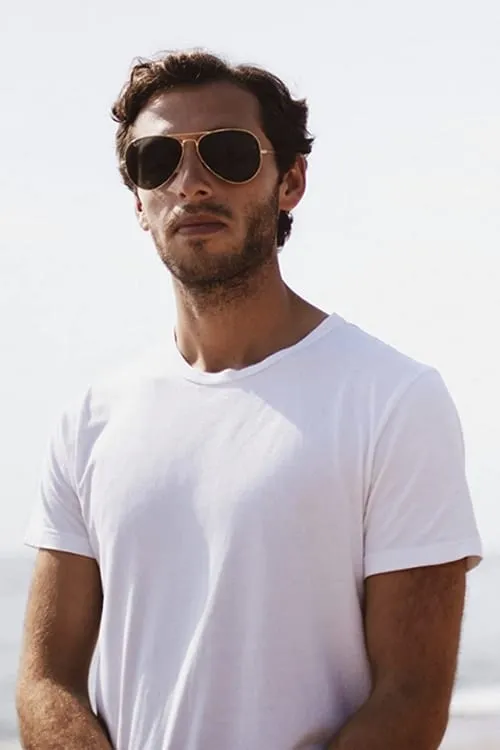 Mike Skinner ha trabajado con Elliott Hasler en 1 ocasiones