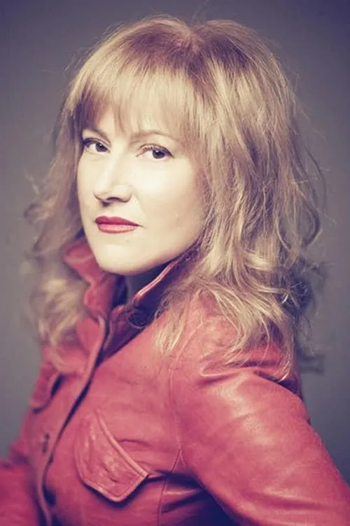 Nikoleta Stavridou ha trabajado con Elly Paspala en 1 ocasiones