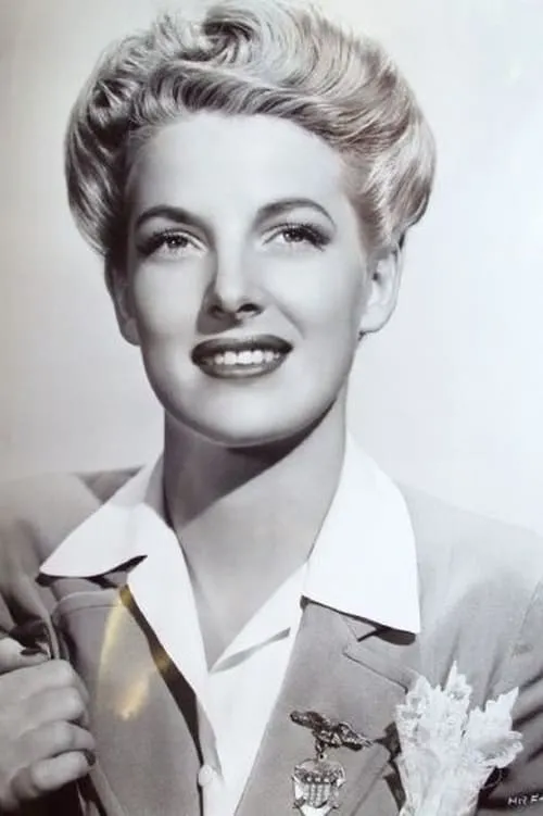 Eloise Hardt — personaje: Karen Hadley