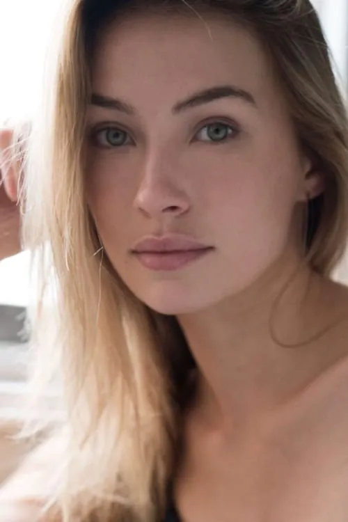 Lianna Swearingen ha trabajado con Elsa Cocquerel en 1 ocasiones