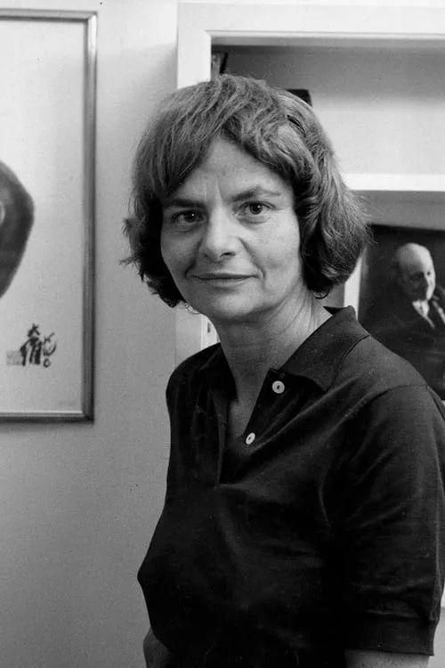 Adriano Mazzelli ha trabajado con Elsa Morante en 1 ocasiones