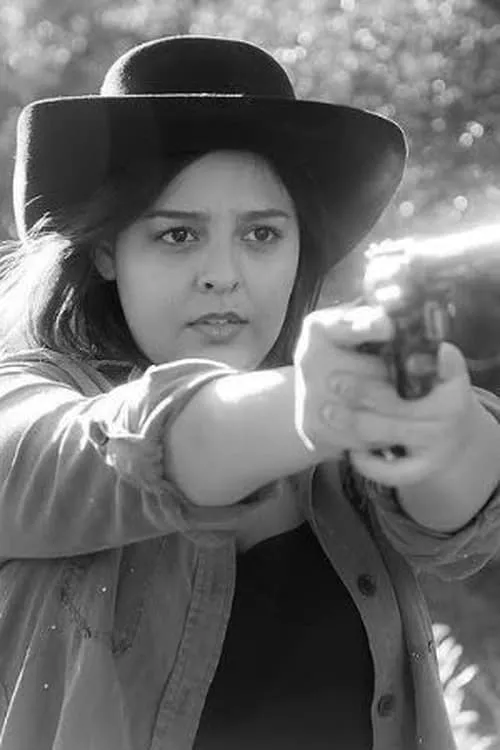 Zach DeSutter ha trabajado con Elyana Barrera en 1 ocasiones