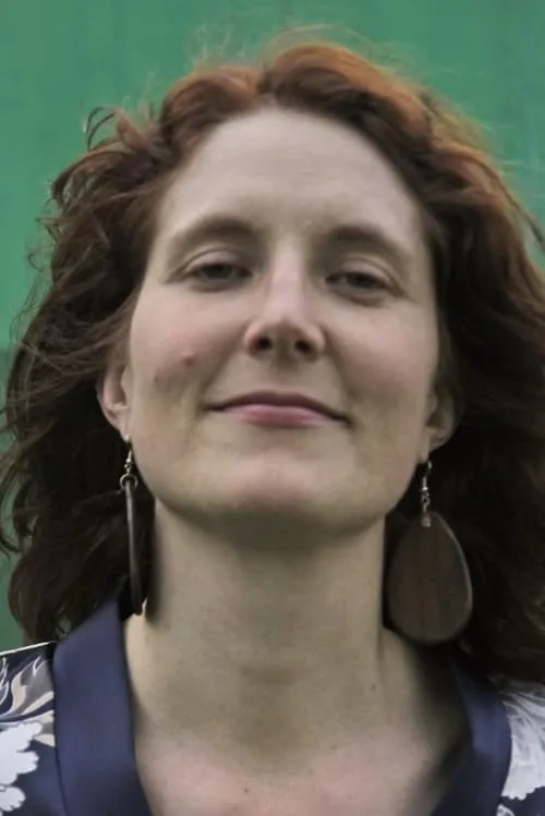 Elza Kephart interpretando a Herself