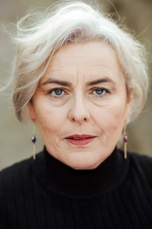 DJ Próvaí ha trabajado con Emer Casey en 1 ocasiones