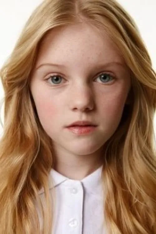 Isobelle Molloy ha trabajado con Emilee Roscamp en 1 ocasiones