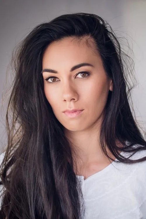 Theresa Healey ha trabajado con Emily Campbell en 1 ocasiones