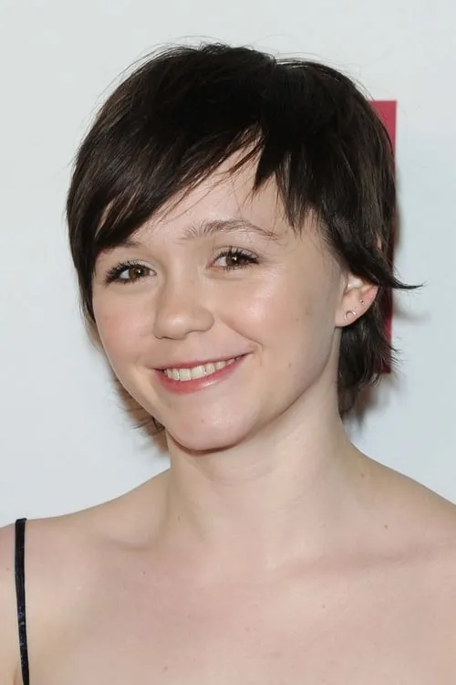 Emily Skeggs interpretando a Medium Alison