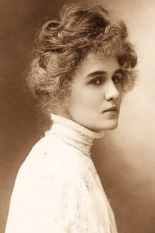 Julian L'Estrange ha trabajado con Emily Stevens en 1 ocasiones