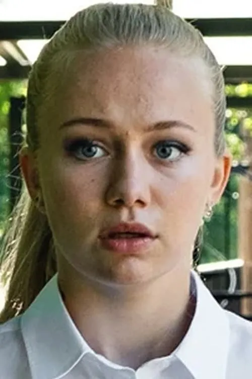 Emma B. Marott — personaje: Cecilie