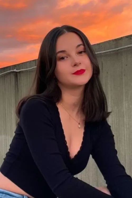 Adilyne Nolan ha trabajado con Emma Copenhaver en 1 ocasiones